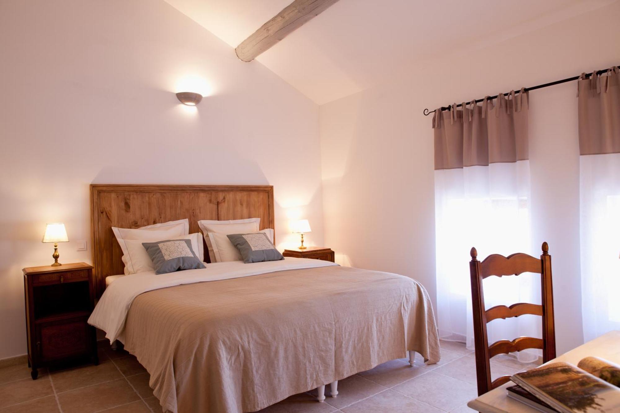 Mas D'Alaure B&B Verquieres Экстерьер фото